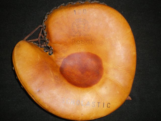 A.J. Reach Catchers Mitt 4 Front